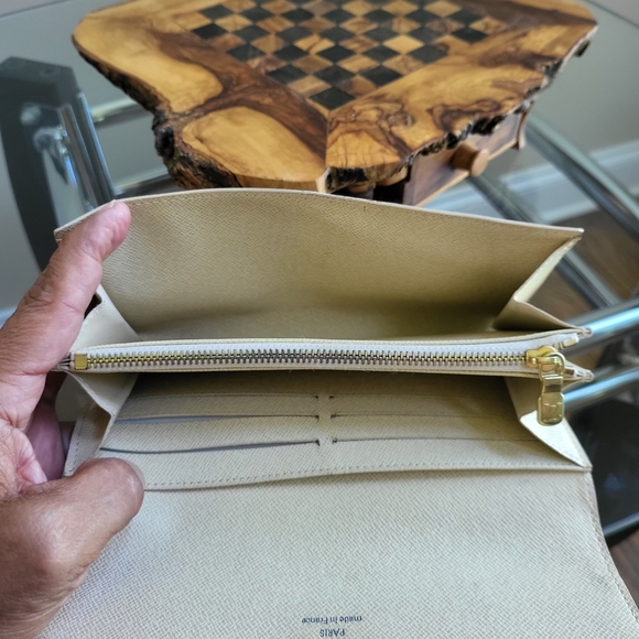 Louis Vuitton Damier Azur Canvas Sarah Long Wallet - Picture 9 of 11